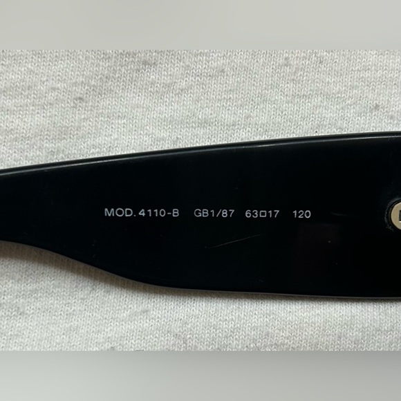 Versace MOD. 4110-B GB1/87 Sunglasses and Case - Picture 5 of 5